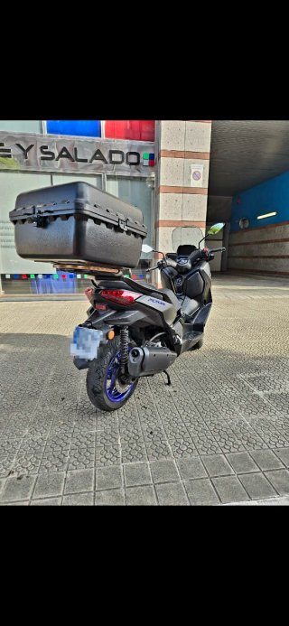 Yamaha XMAX 300 2025