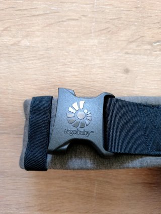 Mochila Portabebés Ergobaby Embrace Gris