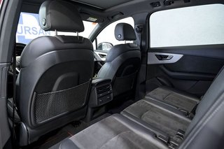 Audi Q7   Black line plus 50 TDI 210kWq. tip.