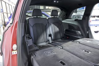 Audi Q7   Black line plus 50 TDI 210kWq. tip.