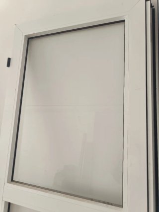 Puertas abatibles de aluminio