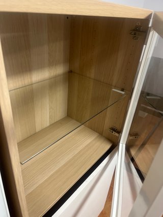 Set di vetrine IKEA BESTÅ in legno e vetro