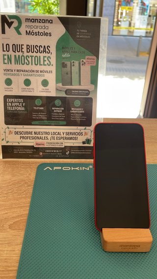 iPhone 13 128GB Rojo - Tienda Física