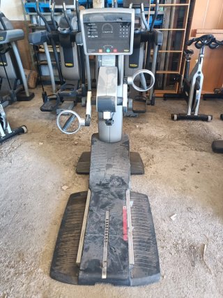 Bicicleta Estática Technogym