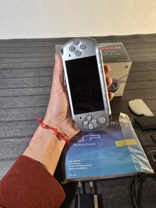 PSP 3004 Mystic Silver Sony