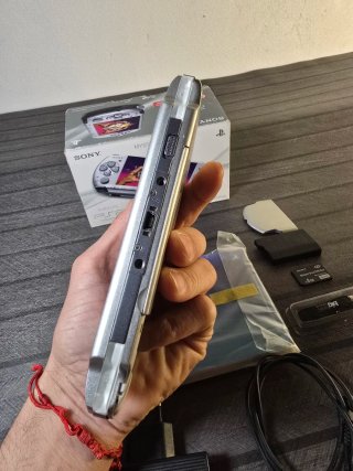 PSP 3004 Mystic Silver Sony
