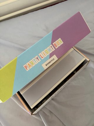 BONNYCO Party Light Box con letras y emojis