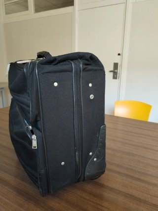 Maleta American Tourister Negra.