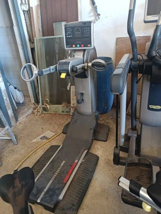 Bicicleta Estática Technogym