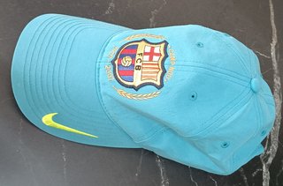 GORRA VINTAGE FCB CAMP NOU 1957-2007 NUEVA.