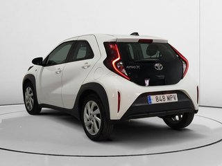 Toyota Aygo X Cross 1.0 Play