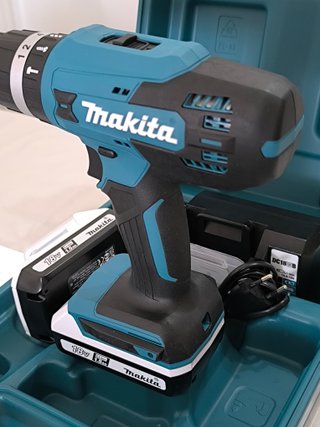Taladro Makita HP488D + 2 Baterías + Maletín