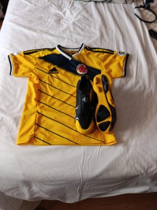 Camiseta Fútbol Colombia #6 + Botas