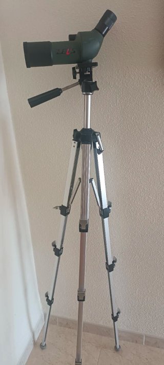 Telescopio Zeus con trípode
