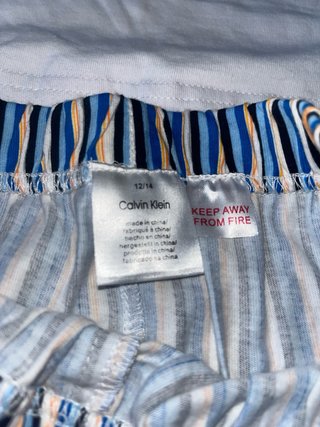 Pijama CK Niño, sin uso con etiqeutas. Talla 12/14