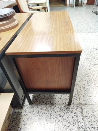 Escritorio madera y metal