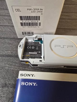 PSP Slim 3004 Blanco Perla