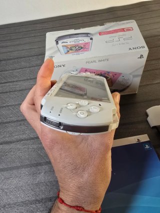 PSP Slim 3004 Blanco Perla