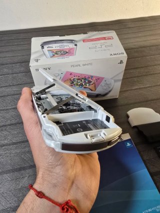 PSP Slim 3004 Blanco Perla