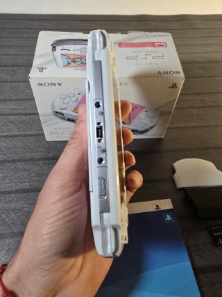 PSP Slim 3004 Blanco Perla