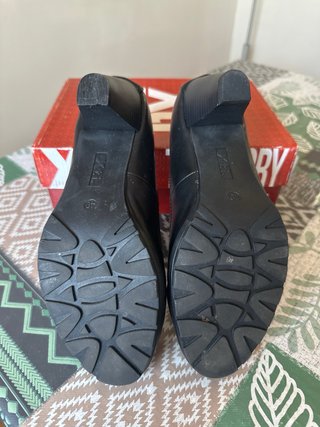 Zapatos de tacón negros talla 40