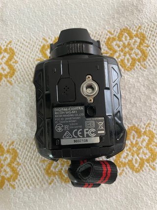 Cámara Ricoh WG-M1 + MicroSD 32GB
