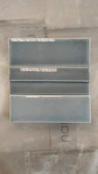 Azulejos de primera en oferta por liquidación.