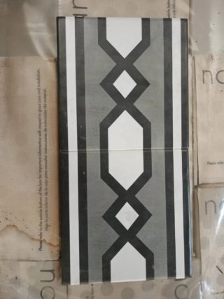 Azulejos de primera en oferta por liquidación.
