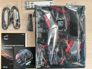 Scheda madre ASUS ROG STRIX B250H GAMING