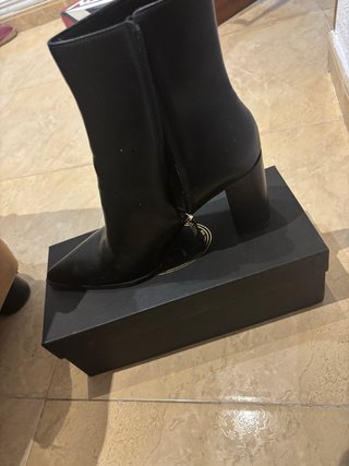 Botines de tacón negros
