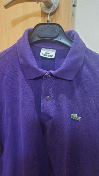 Polo Lacoste Morado Talla 5 (L)