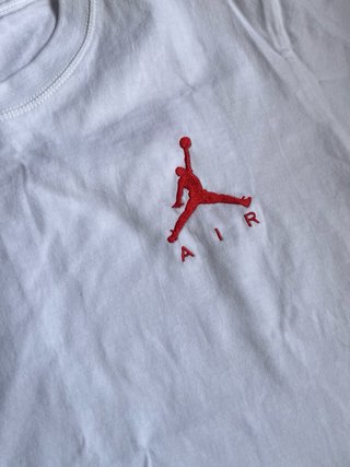 Camiseta Jordan Air Roja Esta nueva con etiqueta