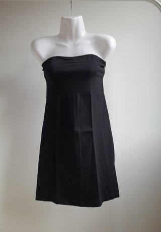 Vestido negro palabra de honor