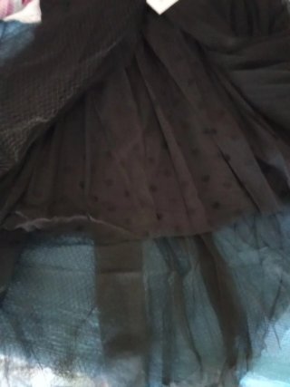 Gonna a balze nera