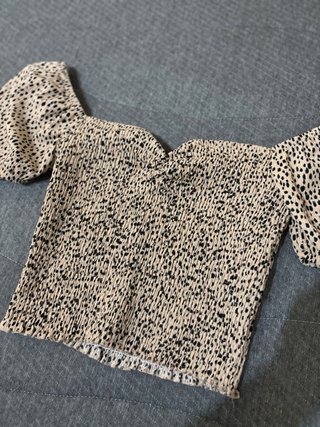 Crop top con estampado