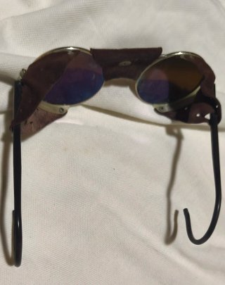 Gafas de montaña antiguas