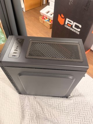 Ordenador PC incompleto