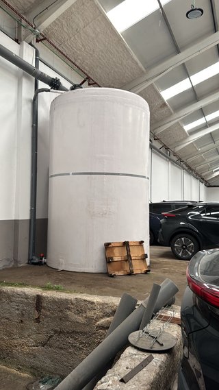 Depósito poliéster como nuevo precio a negociar