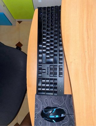 PC Completo: Torre, Monitor, Teclado y Ratón