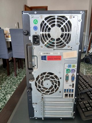Ordenador completo: PC hp, monitor Philips y tecla