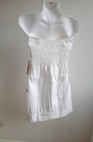 Vestido blanco palabra de honor con botones