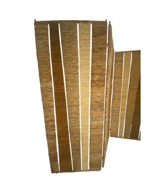 Biombo de madera beige y marrón