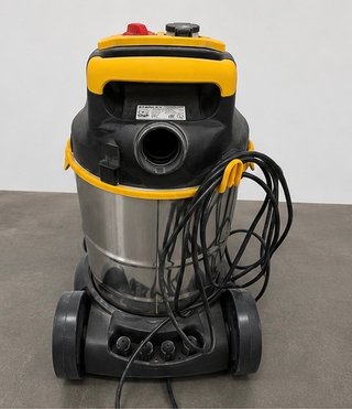 Kit Stanley Fatmax: Aspirador Indus 30L + Lijadora