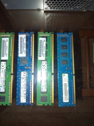 4x 4GB DDR3 1600MHz RAM Modules