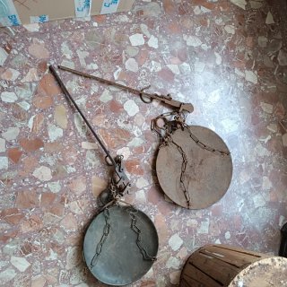 2 Balanzas Romanas Antiguas sin pilón