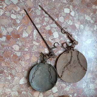 2 Balanzas Romanas Antiguas sin pilón