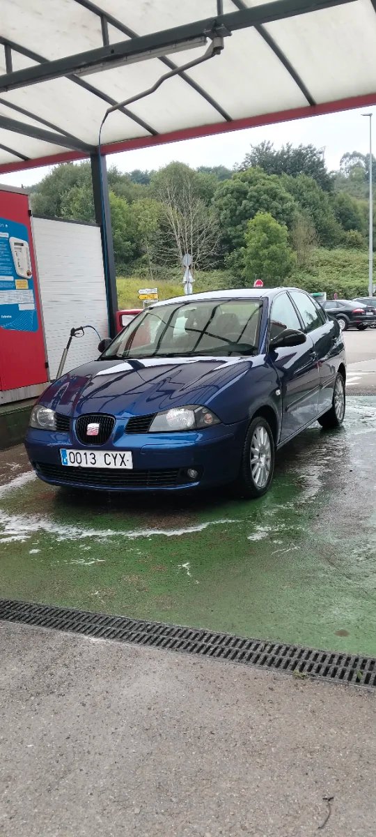 SEAT Cordoba 2004 - foto 1