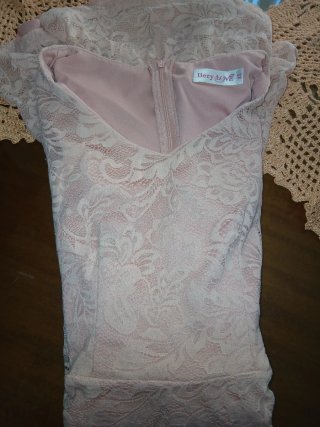 Vestido corto encaje rosa salmón Talla XS