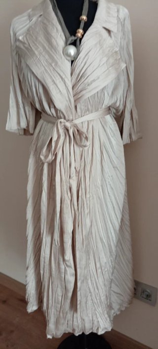 Vestido Zara Beige Talla L da tallas más grandes ,