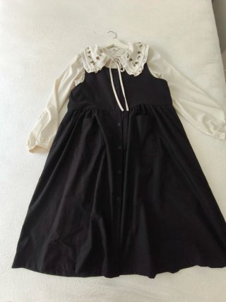 Conjunto Vestido Negro y Blusa Bordada